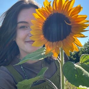 Meet your Posher, Lily